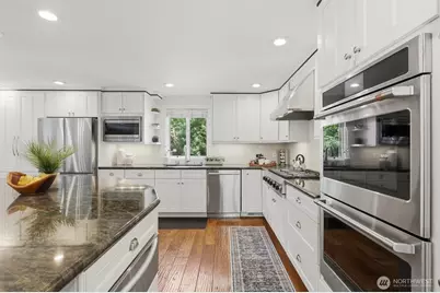 20224 SE 26th Street, Sammamish, WA 98075 - Photo 11