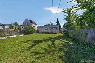 209 E 11th St, Port Angeles, WA 98362 - Photo 29