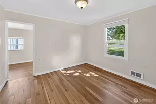 209 E 11th St, Port Angeles, WA 98362 - Photo 19