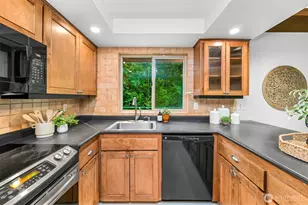21 Austin Creek Ln, Bellingham, WA 98229 - Photo 13
