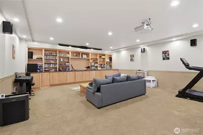 12704 Holmes Point Drive NE, Kirkland, WA 98034 - Photo 17