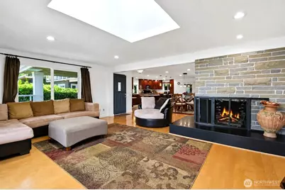 12704 Holmes Point Drive NE, Kirkland, WA 98034 - Photo 3