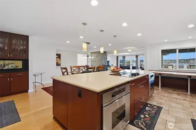 12704 Holmes Point Drive NE, Kirkland, WA 98034 - Photo 5