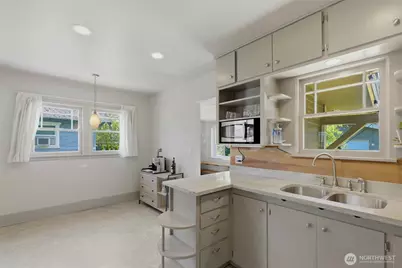 2320 S 12th Street, Tacoma, WA 98405 - Photo 11