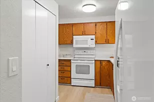 4401 216th St SW, Mountlake Terrace, WA 98043 - Photo 13