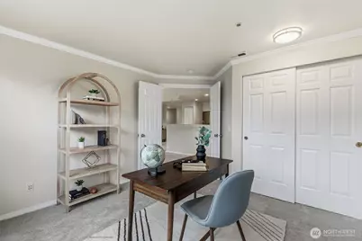 2044 Newport Way NW #11-6, Issaquah, WA 98027 - Photo 17