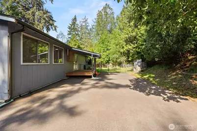 7534 Illahee Road NE, Bremerton, WA 98311 - Photo 33