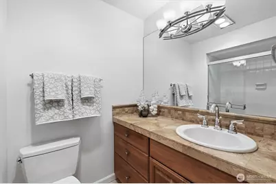 2929 76th Avenue SE #410, Mercer Island, WA 98040 - Photo 17