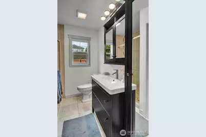 10820 Lake Ridge Drive S, Seattle, WA 98178 - Photo 15