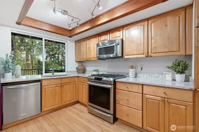 3524 170th Avenue NE, Bellevue, WA 98008 - Photo 9