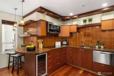 3028 Western Avenue #501, Seattle, WA 98121 - Photo 7