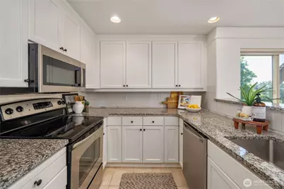 15335 Sunwood Boulevard #C301, Tukwila, WA 98188 - Photo 7