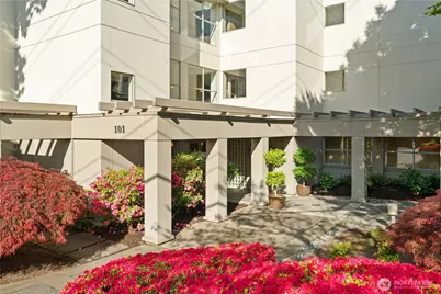 101 99th Avenue NE #101, Bellevue, WA 98004 - Photo 7