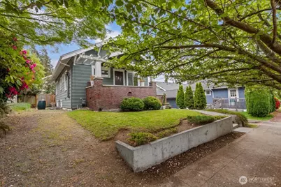 111 N 49th Street, Seattle, WA 98103 - Photo 3