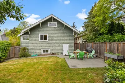 111 N 49th Street, Seattle, WA 98103 - Photo 29