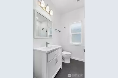 111 N 49th Street, Seattle, WA 98103 - Photo 19
