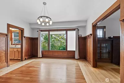 111 N 49th Street, Seattle, WA 98103 - Photo 11