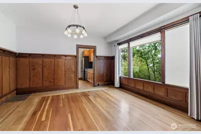 111 N 49th Street, Seattle, WA 98103 - Photo 13