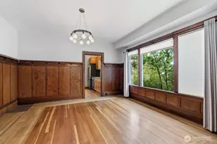 111 N 49th St, Seattle, WA 98103 - Photo 13