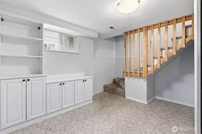 111 N 49th Street, Seattle, WA 98103 - Photo 21