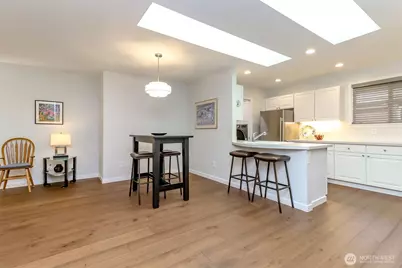 4525 7th Street SE #8, Puyallup, WA 98374 - Photo 9