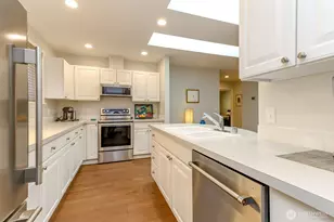 4525 7th St SE, Puyallup, WA 98374 - Photo 5