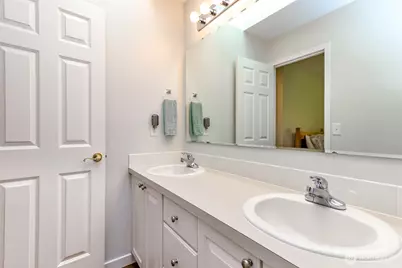 4525 7th Street SE #8, Puyallup, WA 98374 - Photo 13