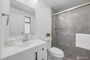 12214 NE 138th Pl, Kirkland, WA 98034 - Photo 7
