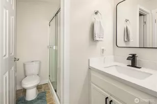827 180th St SW, Lynnwood, WA 98037 - Photo 23