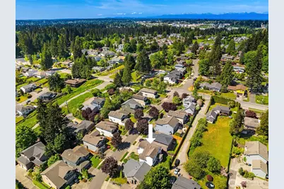 827 180th Street SW, Lynnwood, WA 98037 - Photo 37