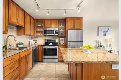 1001 Queen Anne Avenue N #303, Seattle, WA 98109 - Photo 7
