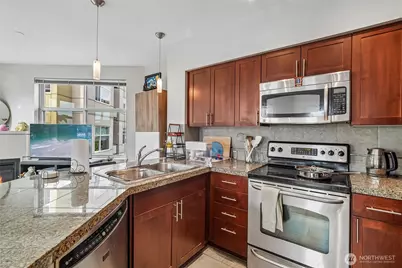 5440 Leary Avenue NW #526, Seattle, WA 98107 - Photo 13