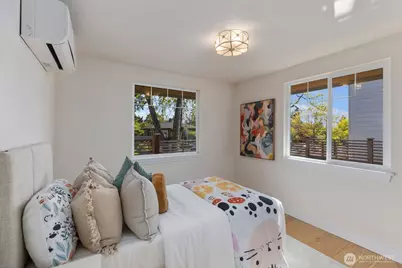 2773 44th Avenue SW #A, Seattle, WA 98116 - Photo 19