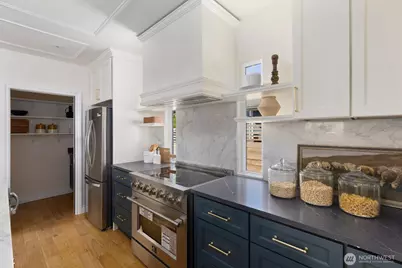 2773 44th Avenue SW #A, Seattle, WA 98116 - Photo 15