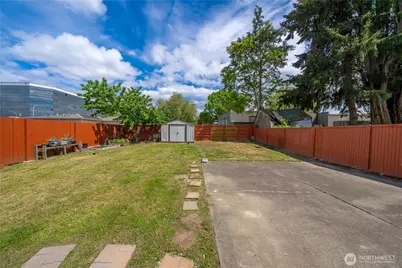 516 Pelly Avenue N, Renton, WA 98057 - Photo 27