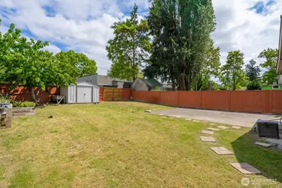 516 Pelly Avenue N, Renton, WA 98057 - Photo 29