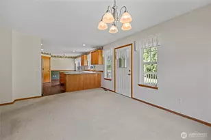 1083 Fidalgo Dr, Burlington, WA 98233 - Photo 7
