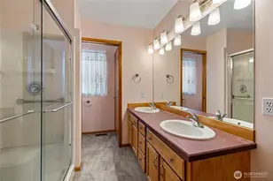 1083 Fidalgo Dr, Burlington, WA 98233 - Photo 19
