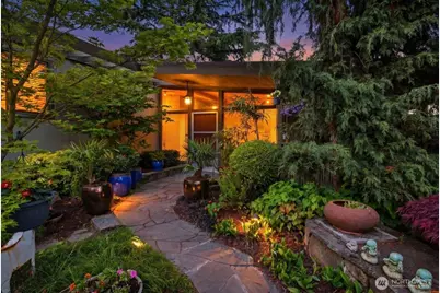 2514 Shoreland Drive S, Seattle, WA 98144 - Photo 39