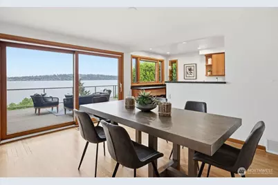 2514 Shoreland Drive S, Seattle, WA 98144 - Photo 9