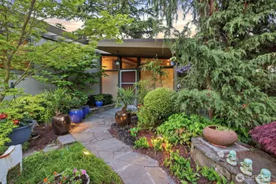2514 Shoreland Drive S, Seattle, WA 98144 - Photo 3