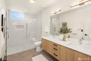 4419 2nd Ave NE, Seattle, WA 98105 - Photo 17