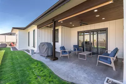 760 S Perry Avenue, East Wenatchee, WA 98802 - Photo 17