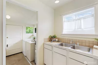 2320 Queen Street, Bellingham, WA 98229 - Photo 15