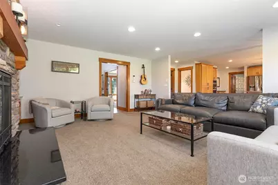 812 Sunrise Drive, Lynden, WA 98264 - Photo 9