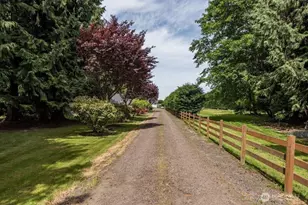 397 Monterra Dr, Port Angeles, WA 98362 - Photo 3