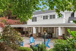 10910 NE 18th Pl, Bellevue, WA 98004 - Photo 3