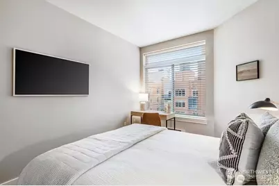 2414 1st Avenue #409, Seattle, WA 98121 - Photo 15