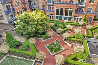 2414 1st Avenue #409, Seattle, WA 98121 - Photo 19