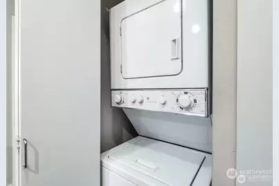 2414 1st Avenue #409, Seattle, WA 98121 - Photo 11